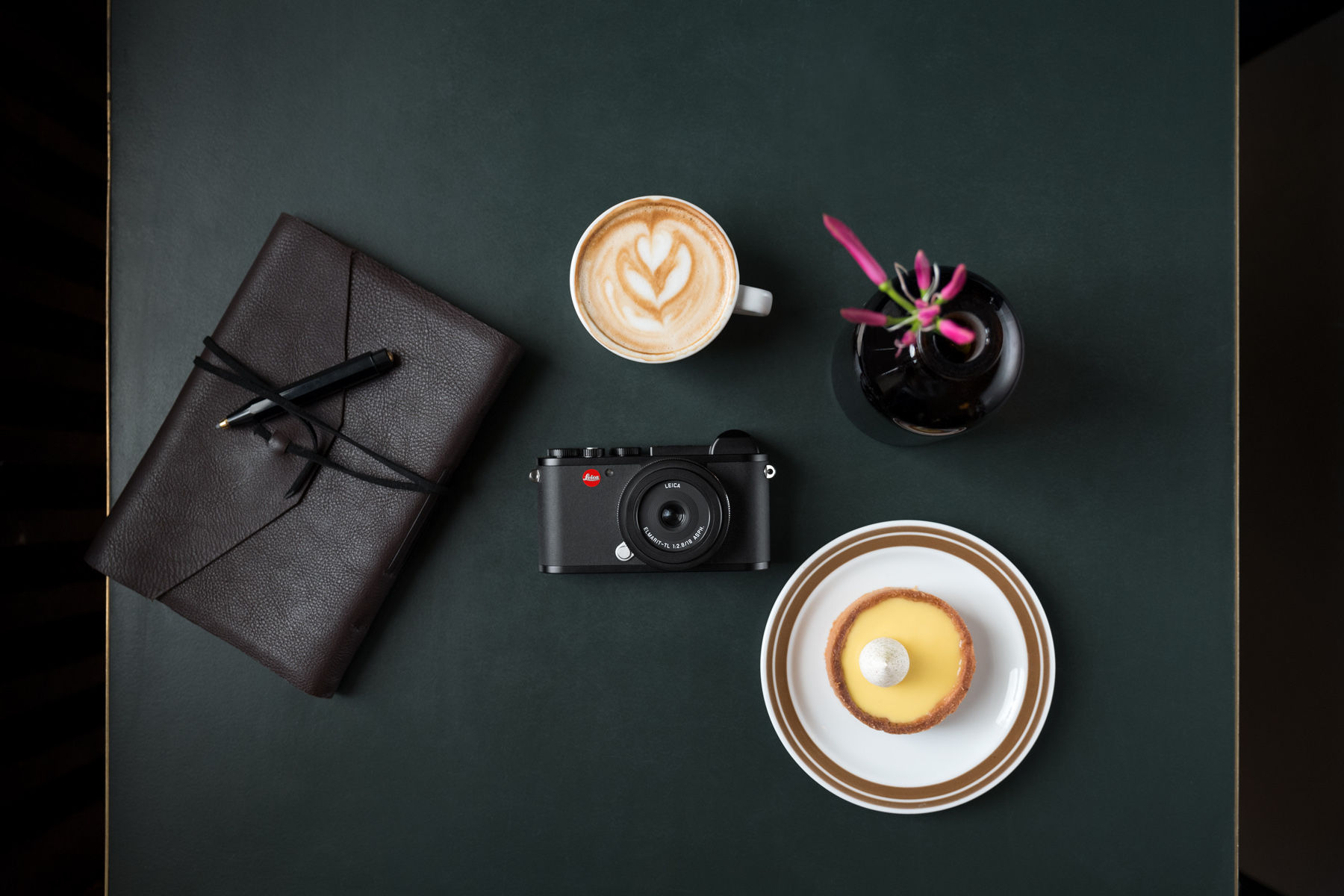 The New Leica-CL Camera is a Stunner