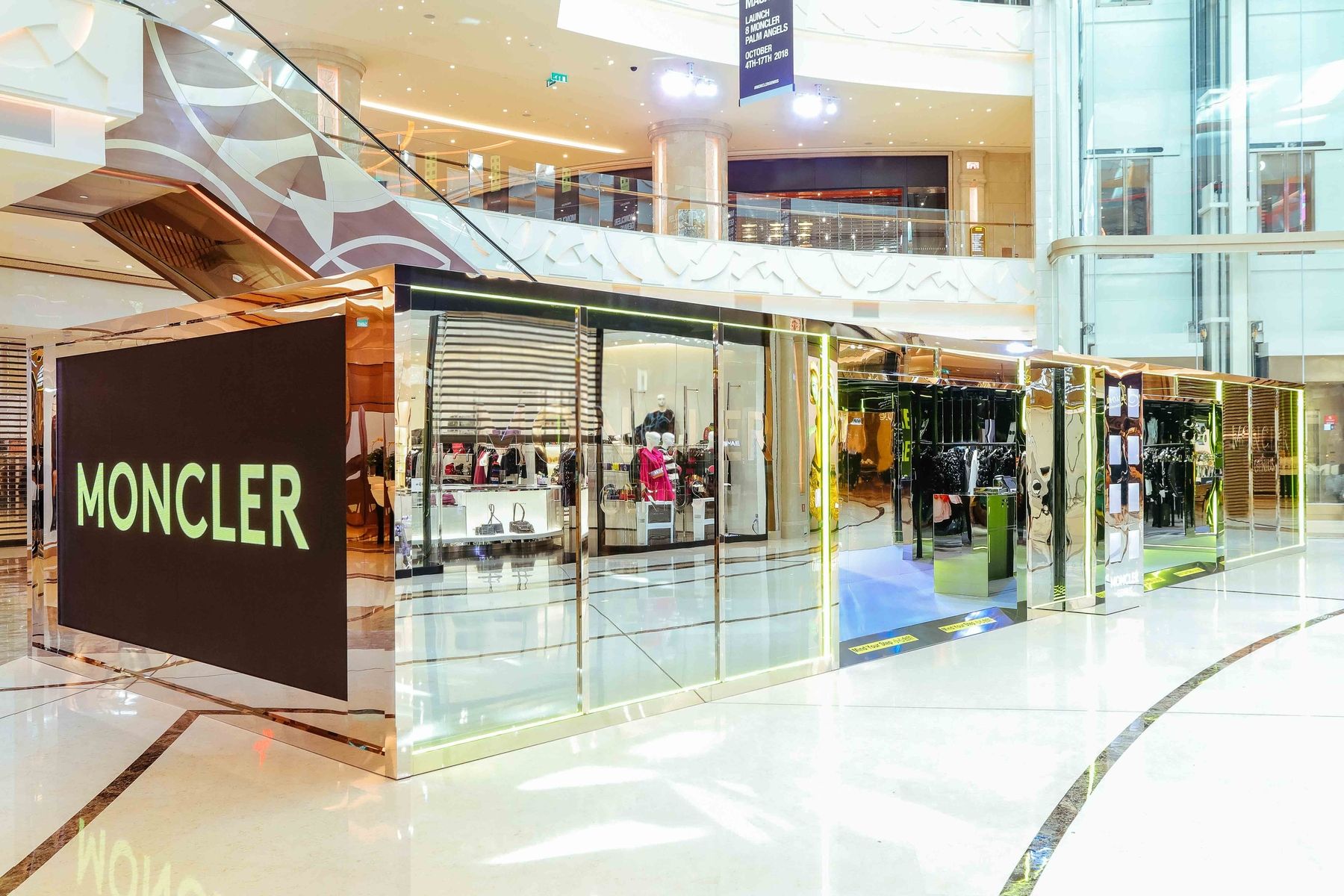 Why luxury fashion brands are leveraging pop-up concept stores