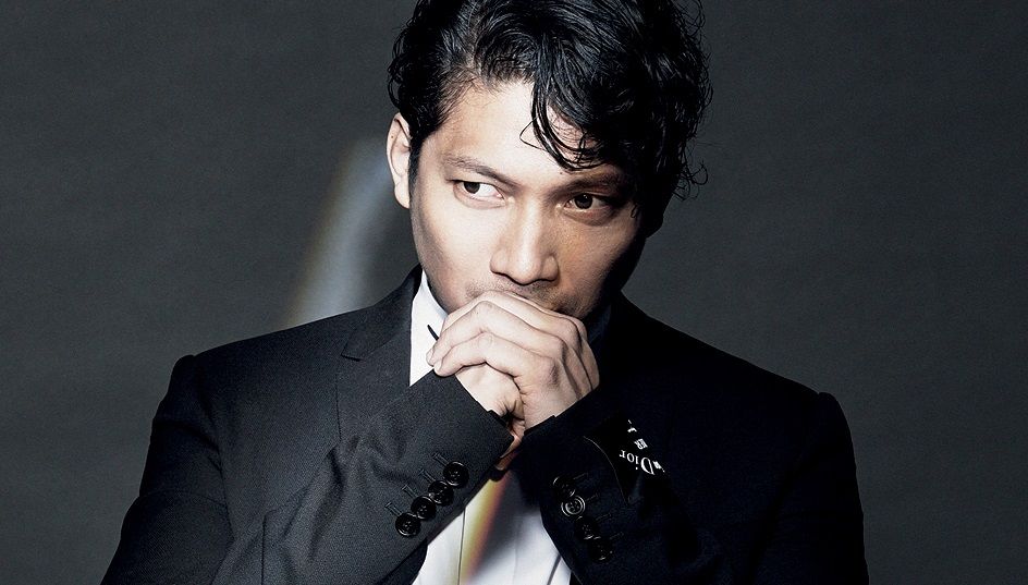 Robbie Antonio is Like a Rock Star on August Man Malaysia Issue 120 Cover