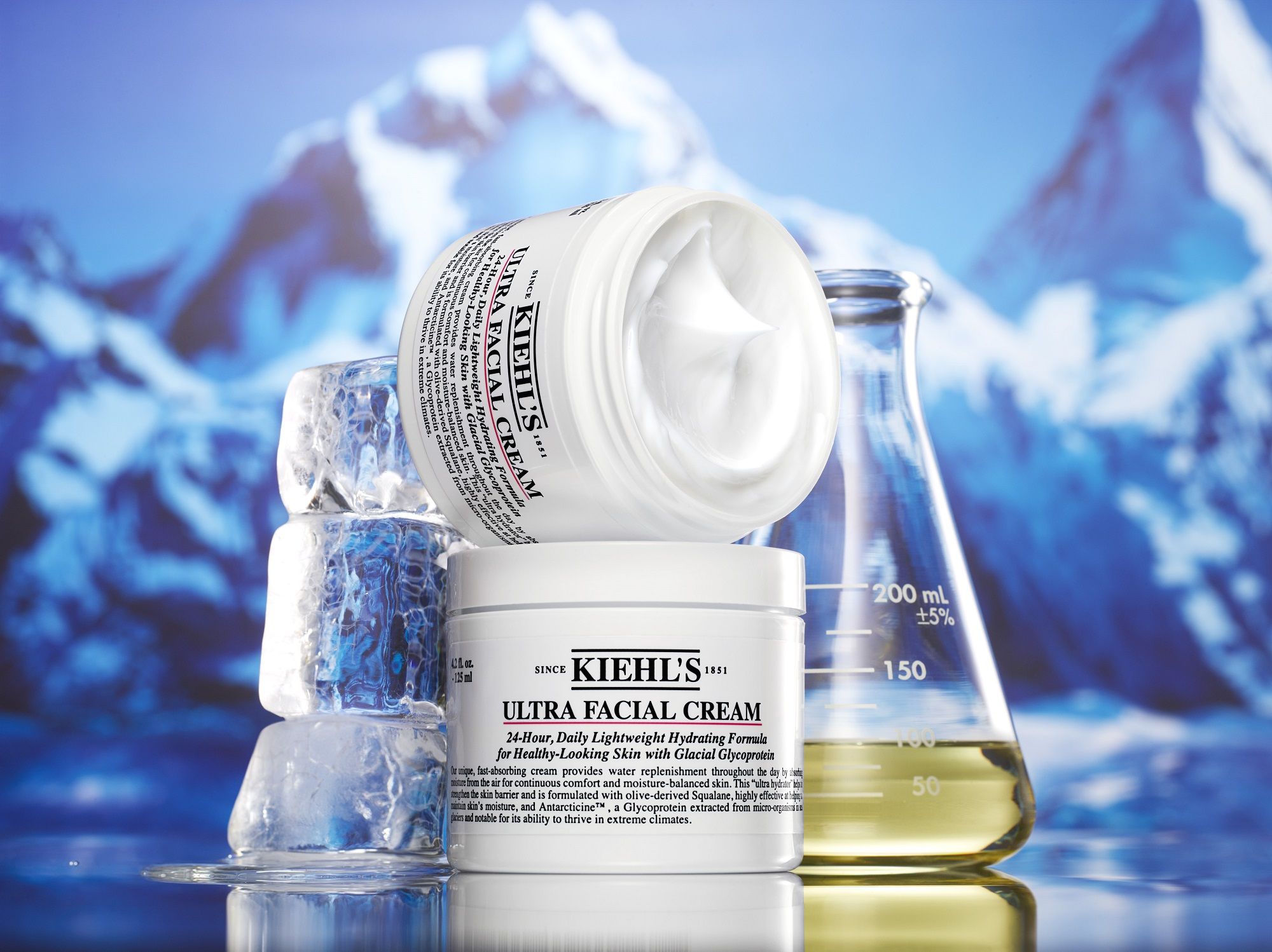 Face cream. Kiehls Cream. Facial Cream. Крем килс Daily Lightweight Hydrating Formula. Крем ультра Лонг.