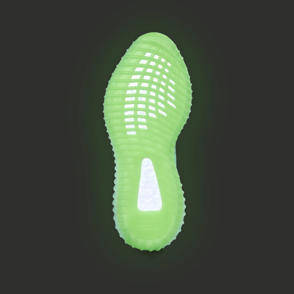 Glow in the on sale dark yeezy boost 35