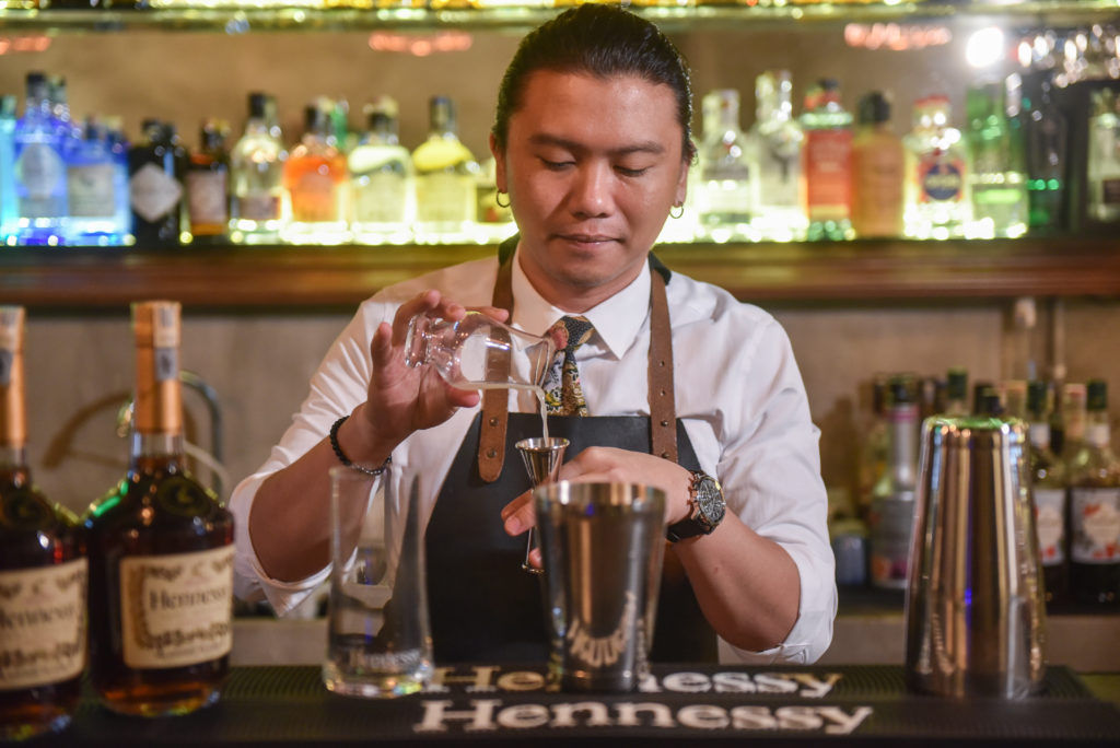 Osmund Bernard Helps Us Enjoy Hennessy VS The ‘Wrong’ Way
