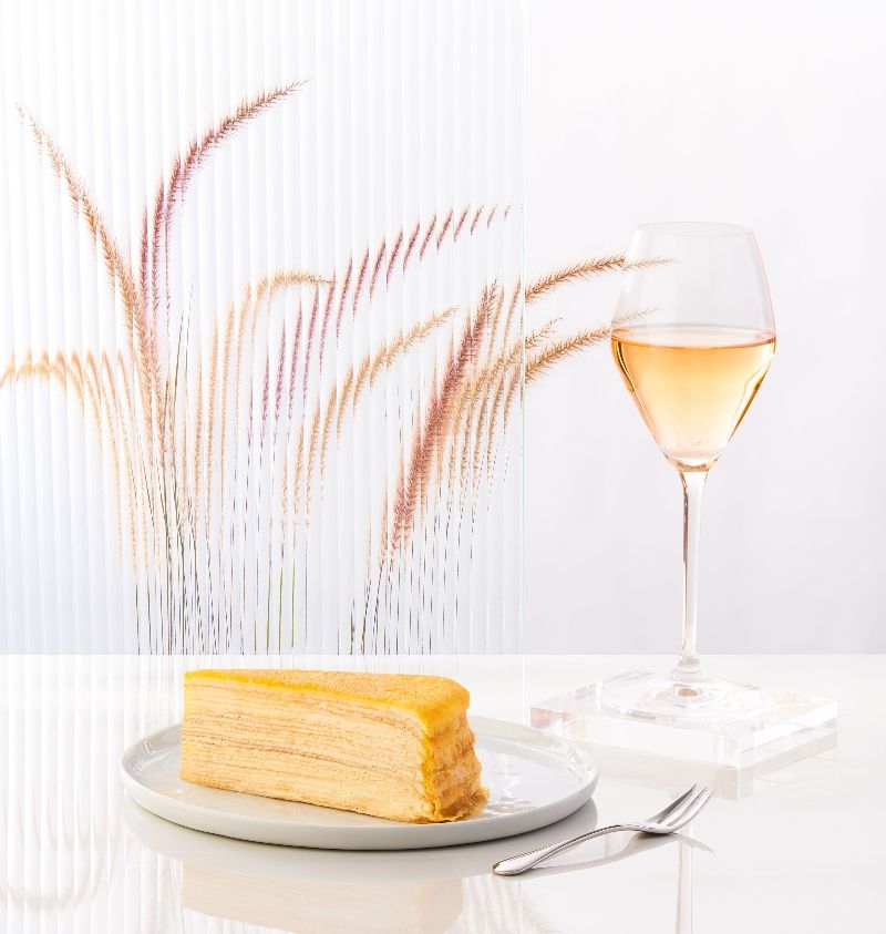 Lady M Offers New Boutique Concept With Tiered Champagne Sets Lady M Offers New Boutique Concept With Tiered Champagne Sets