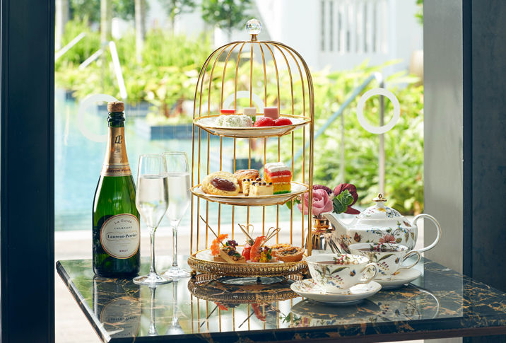 The Barracks Hotel Sea Breeze & Champagne Package