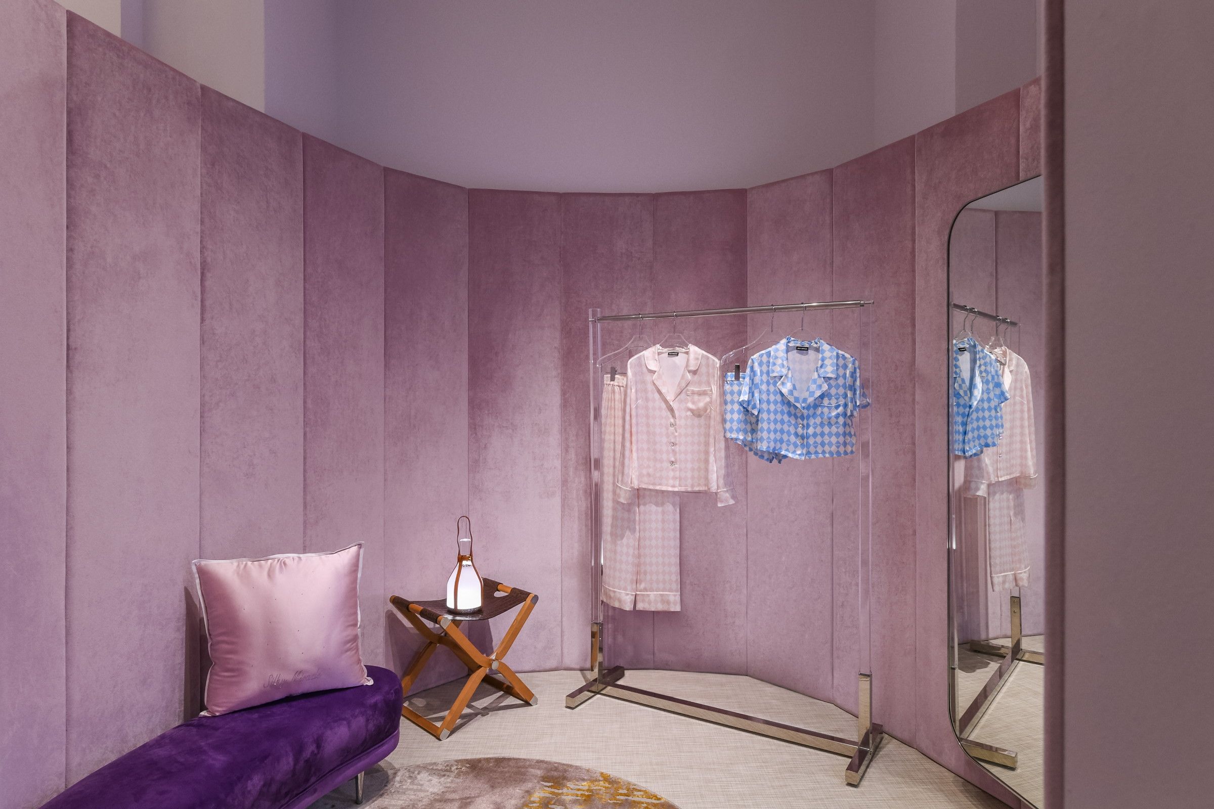 Silky Miracle Debuts in Singapore With A Boutique In Dempsey