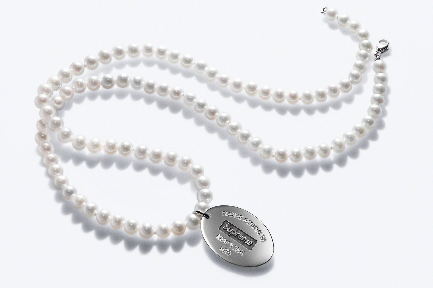 Return to Tiffany Oval Tag Pearl Necklace (Photo credit: Supreme)