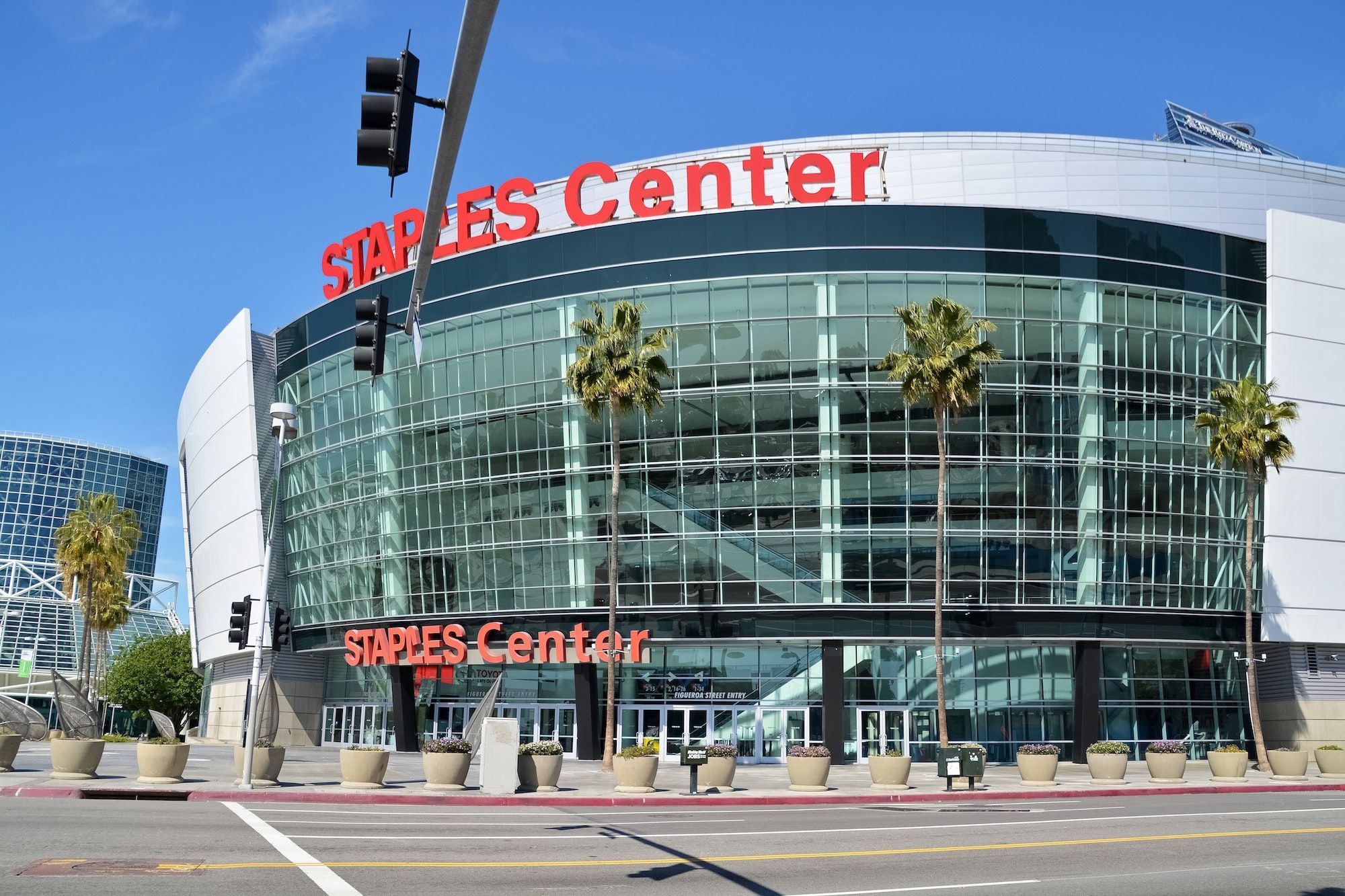 Staples Center becomes Crypto.com Arena in name rights deal - Los Angeles  Times