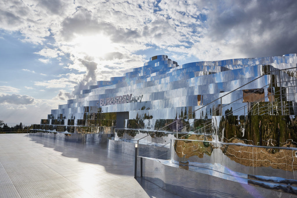 A New Istallation By Burberry Reimagines Jeju Island’s Landcapes A New Istallation By Burberry Reimagines Jeju Island’s Landcapes