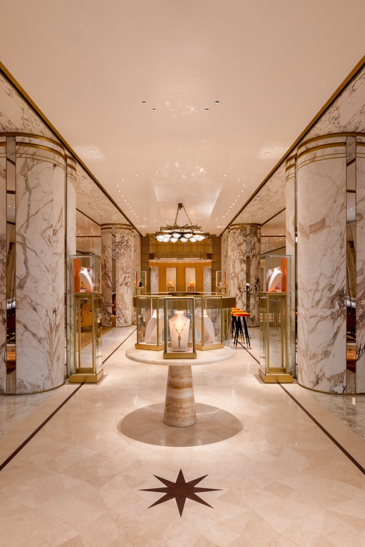 New Bvlgari boutique at Marina Bay Sands Shoppes a luxury wonderland