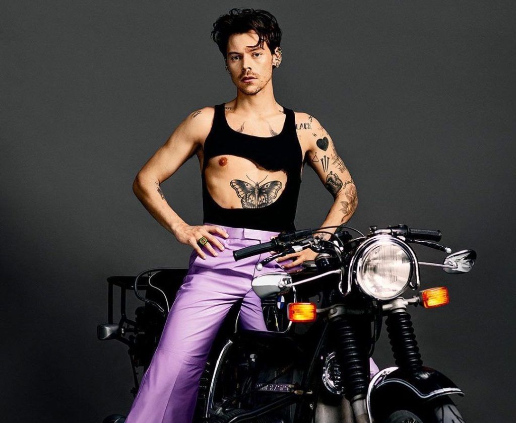 Harry Styles Has Been Named The Top Style Icon Of 2021