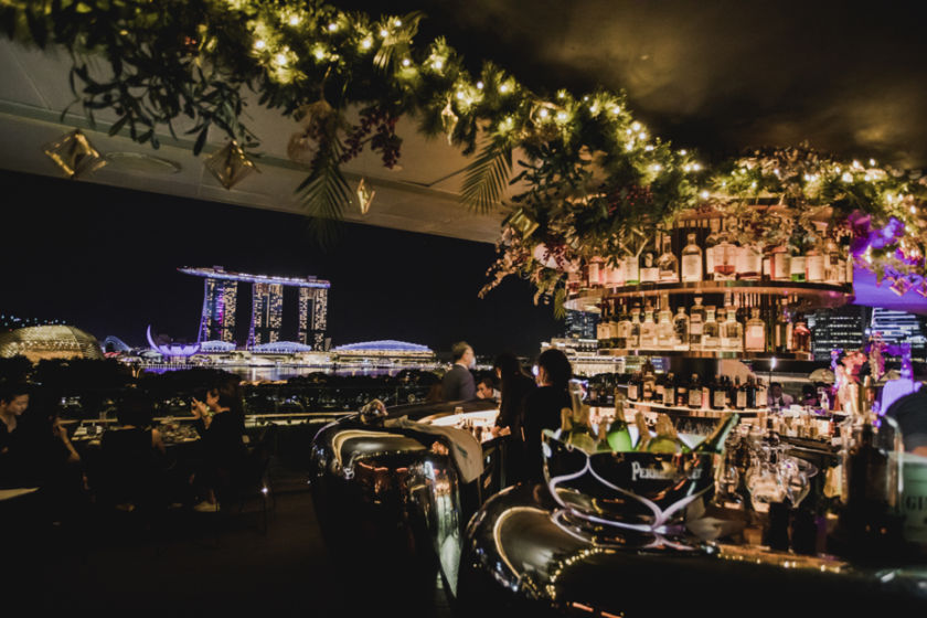 Christmas free flow at Smoke & Mirrors