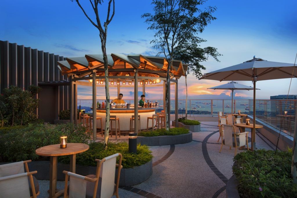 andaz-singapore-mr-stork-bar-1