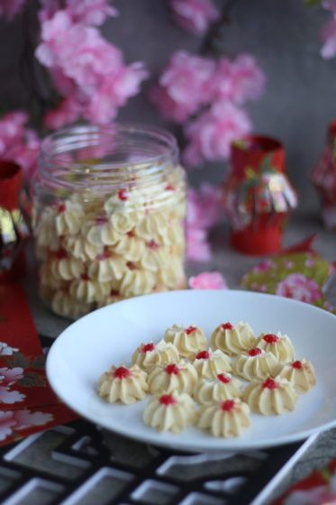 Webuy's local and Malaysian CNY goodies