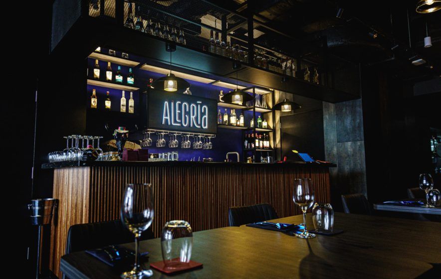 20 Feb: The kitchen/bar toss up at Alegria