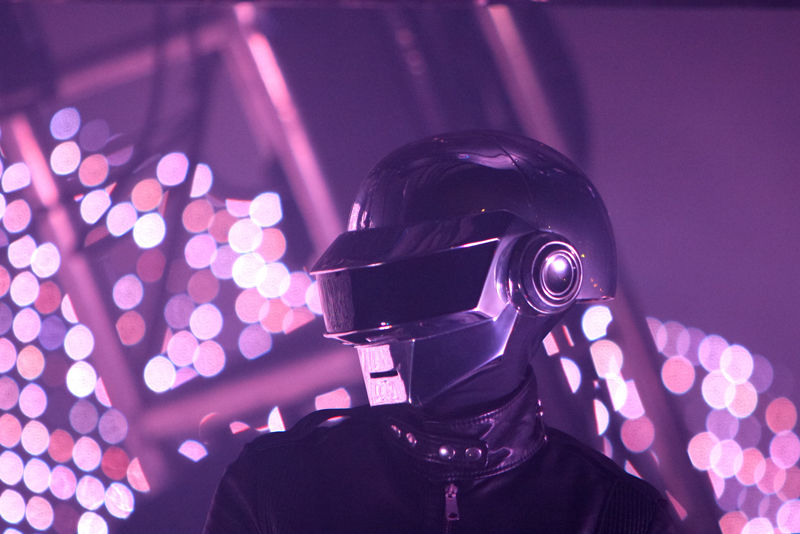 Daft Punk Celebrates 25th Anniversary of ‘Homework’ With A Throwback Livestream Concert