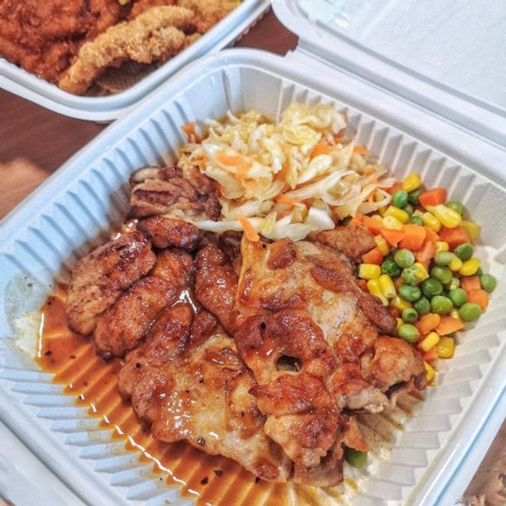 Where to find the best old school western food stalls in Singapore