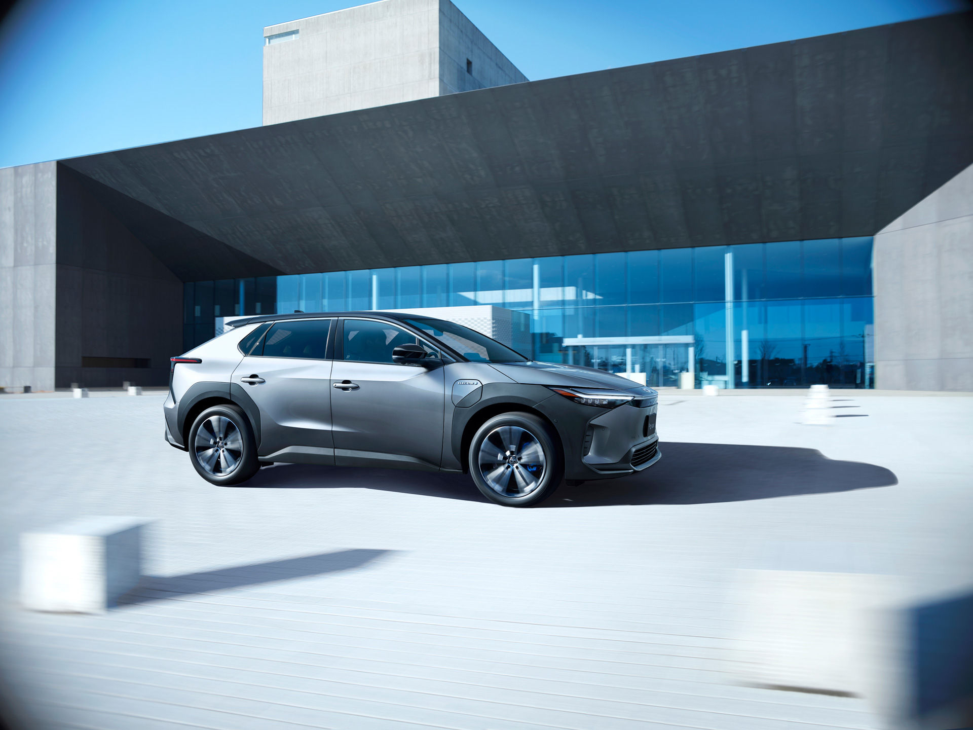 New electric car toyota