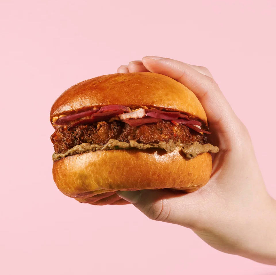 Chef Alain Ducasse Has Just Opened A Vegan Burger Kiosk In Paris