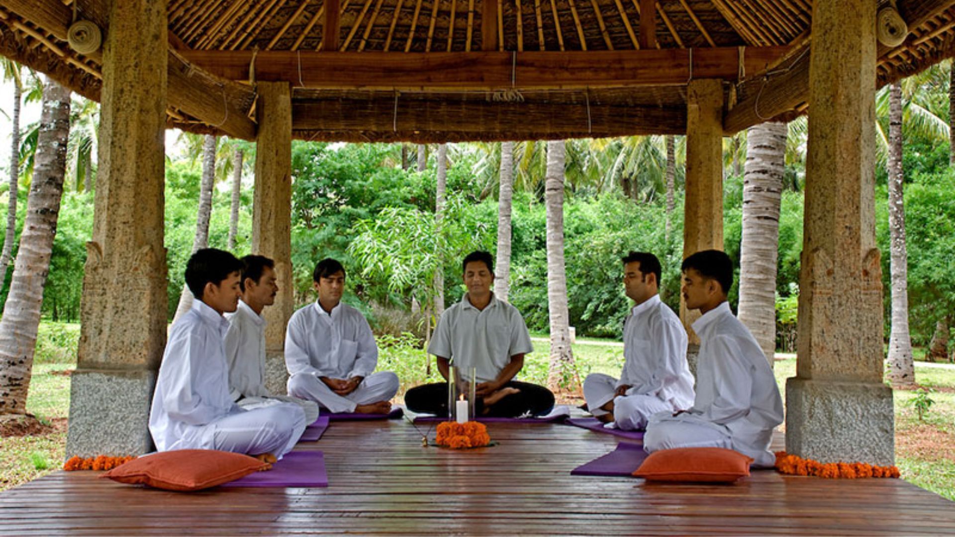 Yoga retreats in the world: Shreyas Retreat