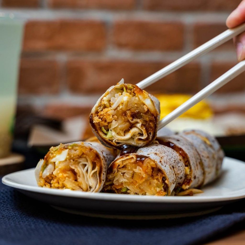 Roll With It: 9 Places To Hit Up For The Best Popiah In Singapore