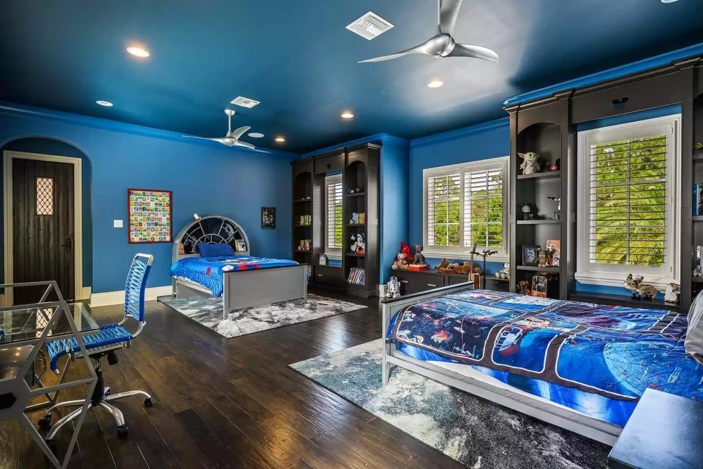 star wars mansion millennium falcon