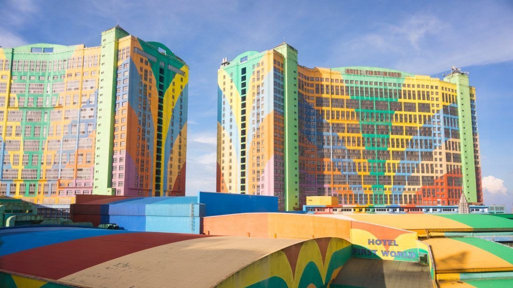 Stepping Inside Malaysia’s First World Hotel, The World’s Largest Hotel