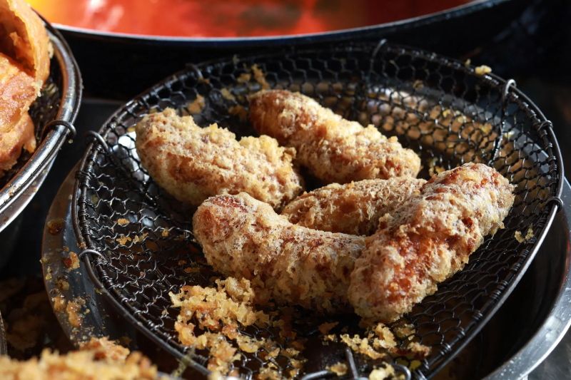 Where To Get The Best Traditional Goreng Pisang In Singapore