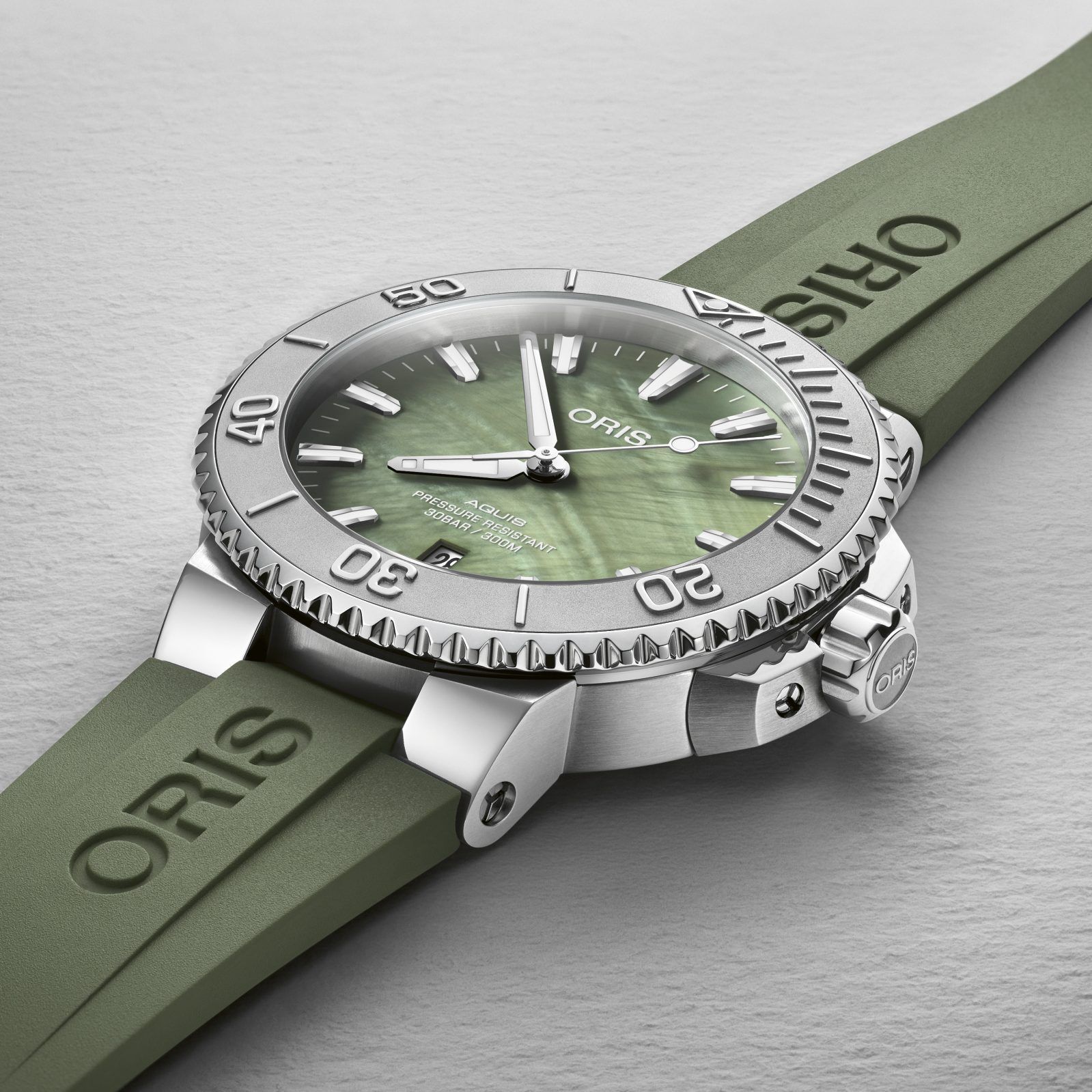 Oris Unveils Aquis New York Harbor Limited Edition