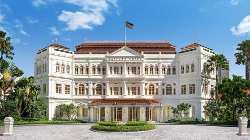 Luxury Hotels That Will Put You Close To The Action During The 2022 Formula 1 Singapore Grand Prix