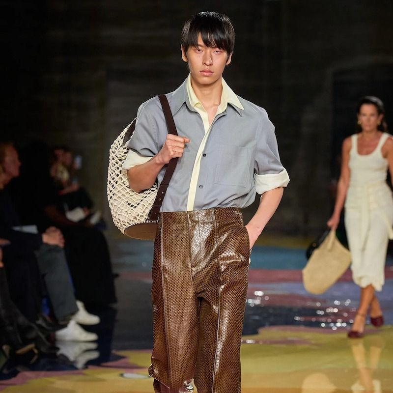 Milan Fashion Week: Bottega Veneta Summer 2023 Celebrates Contrasts