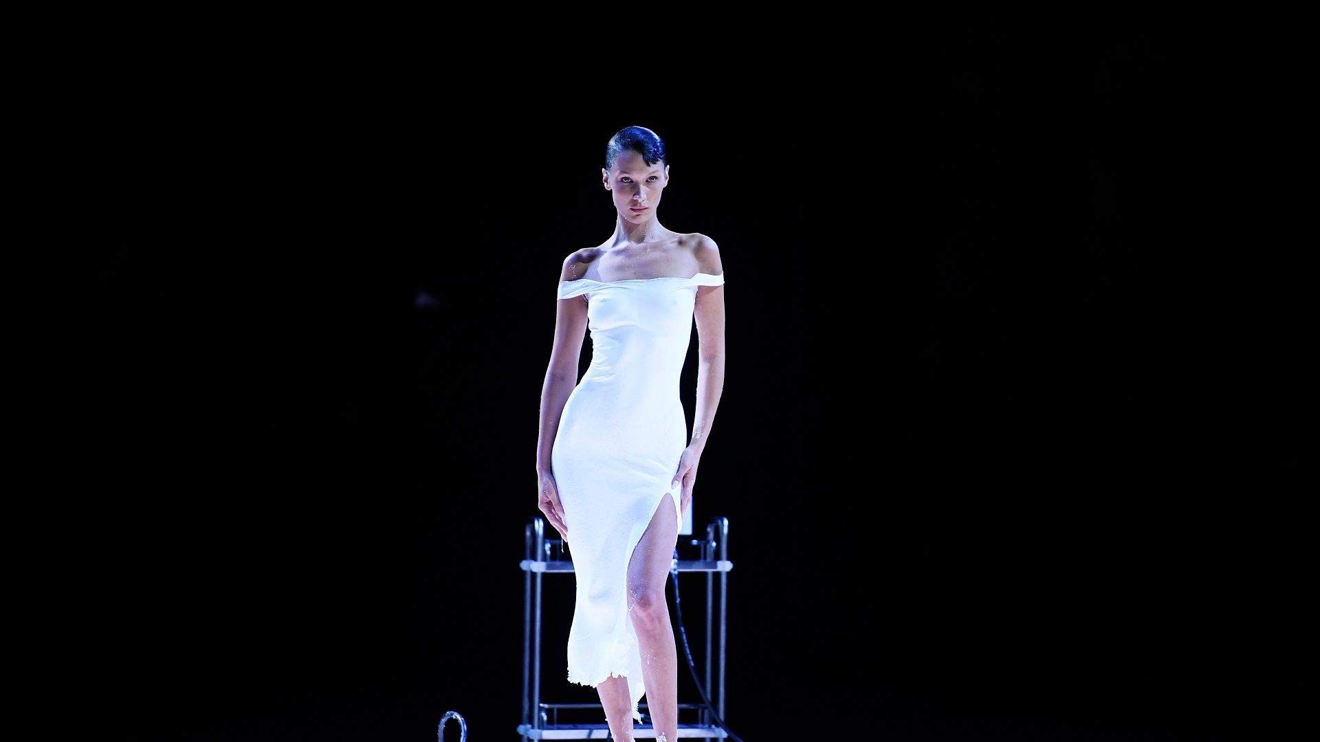 Bella Hadid Breaks the Internet at Coperni + More Paris Fashion Week -  FASHION Magazine