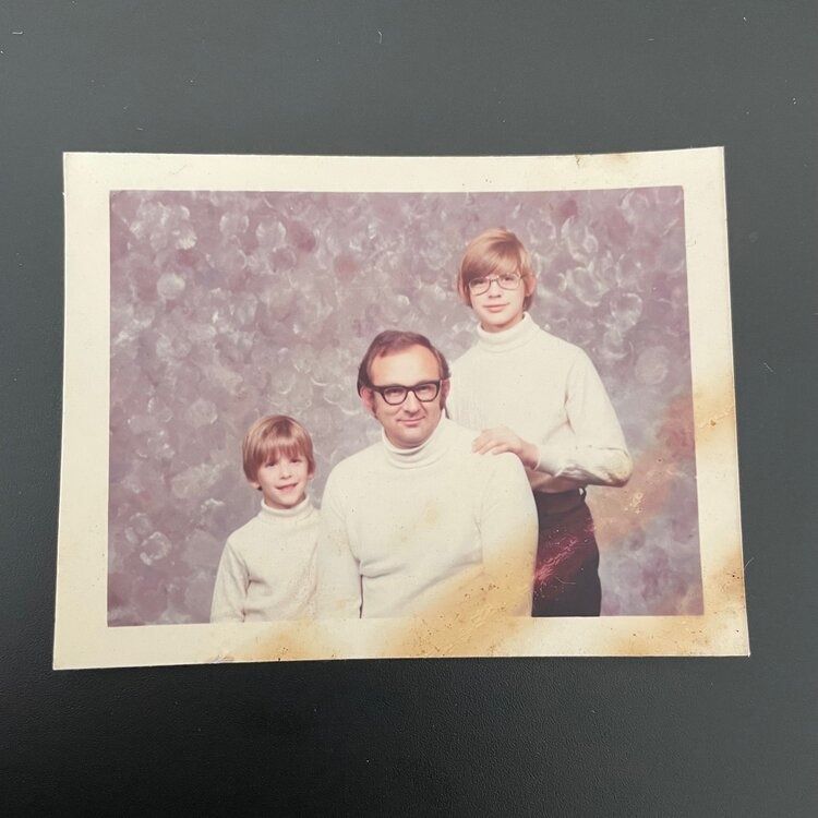 People Are Spending Big Money On Personal Items Owned By Jeffrey Dahmer