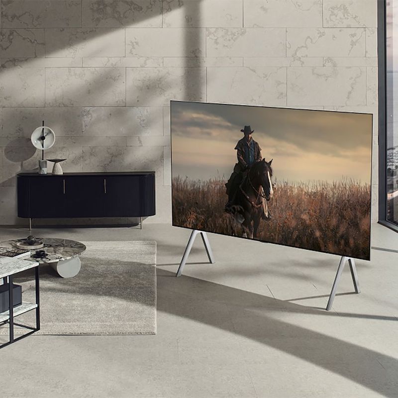 새로운 LG M3 TV는 케이블이 없는 무선 OLED TV입니다.