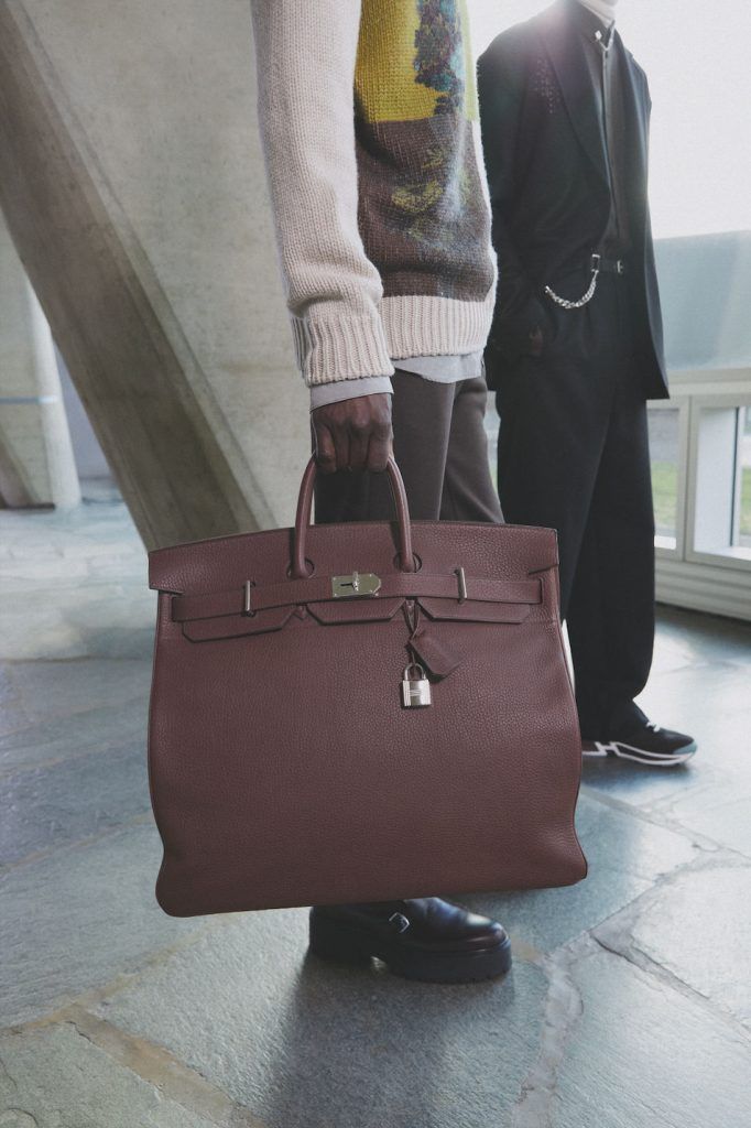 Hermès FW23 Collection Sets The Tone For Every Modern Gentleman’s Wardrobe Hermès FW23 Collection Sets The Tone For Every Modern Gentleman’s Wardrobe