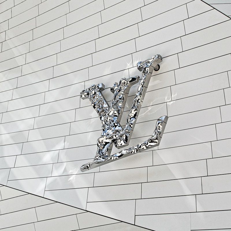 LVMH Is Now The First European Company With A USD 500 Billion Valuation