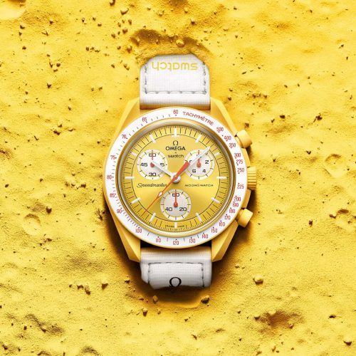 Different Ways To Customise Your OMEGA x Swatch MoonSwatch