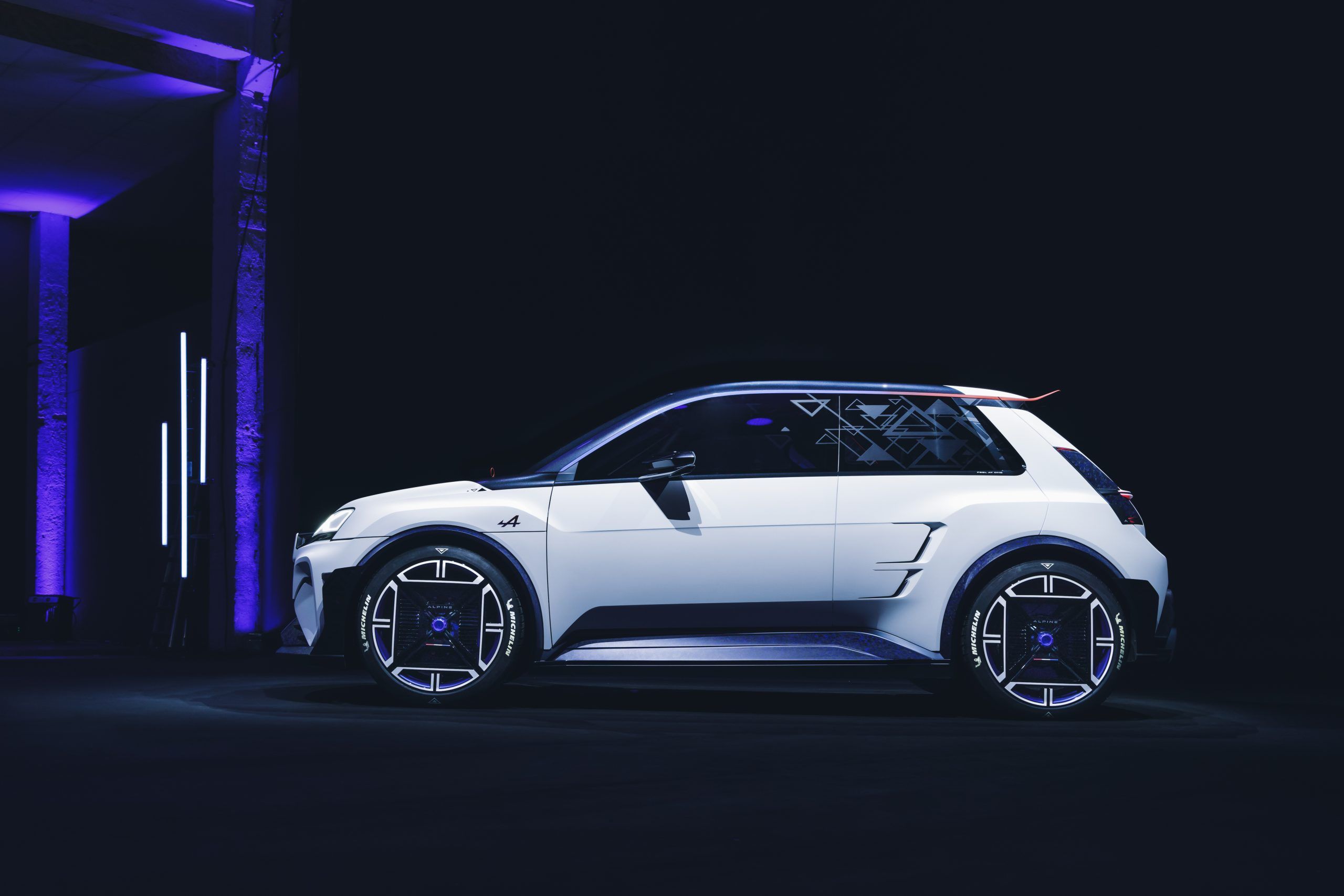 Alpine A290 Is An Electric Hot Hatch For Everyday Driving
