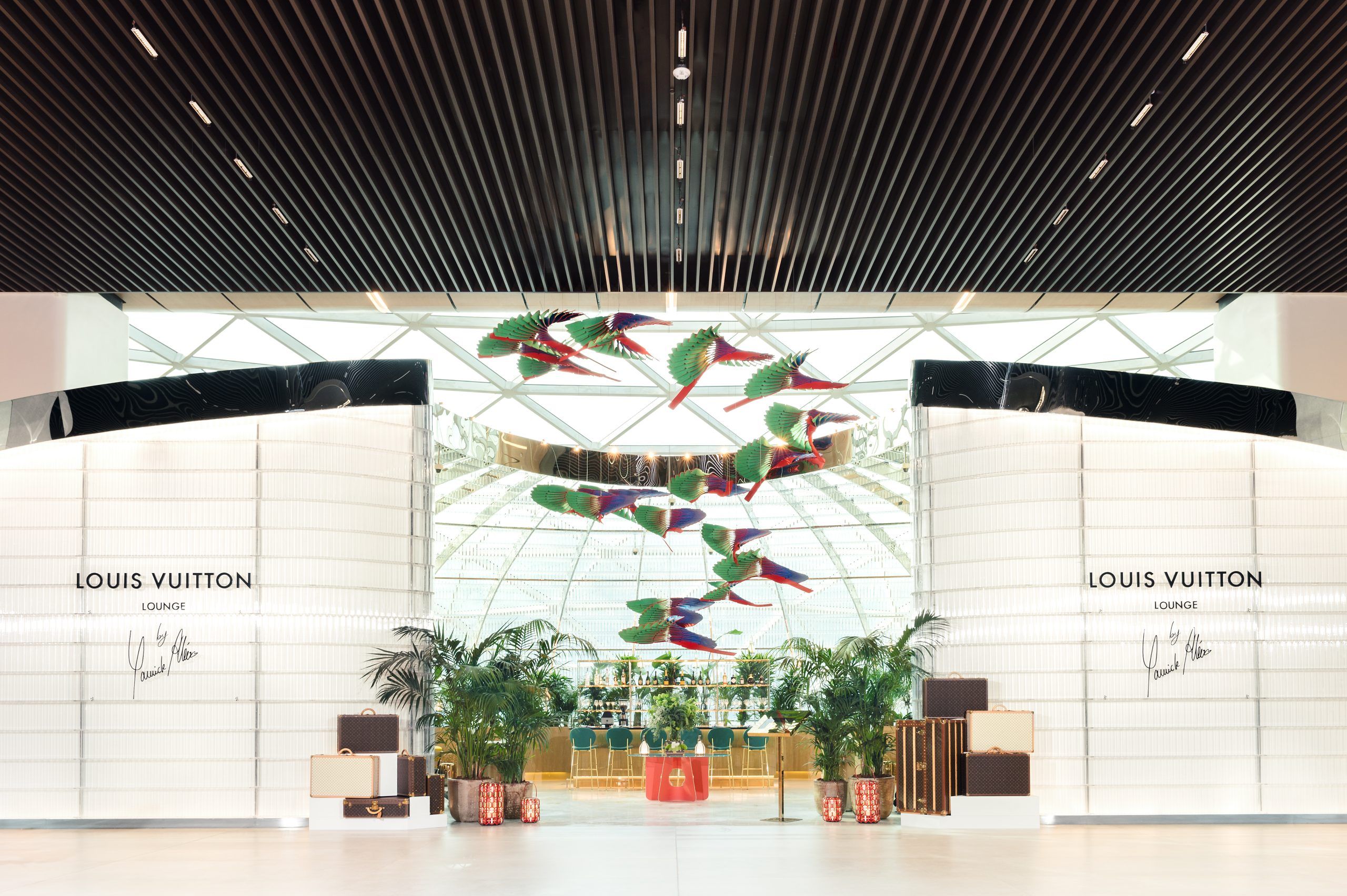 Louis Vuitton Singapore Changi Airport T3  Top Luxury Asia