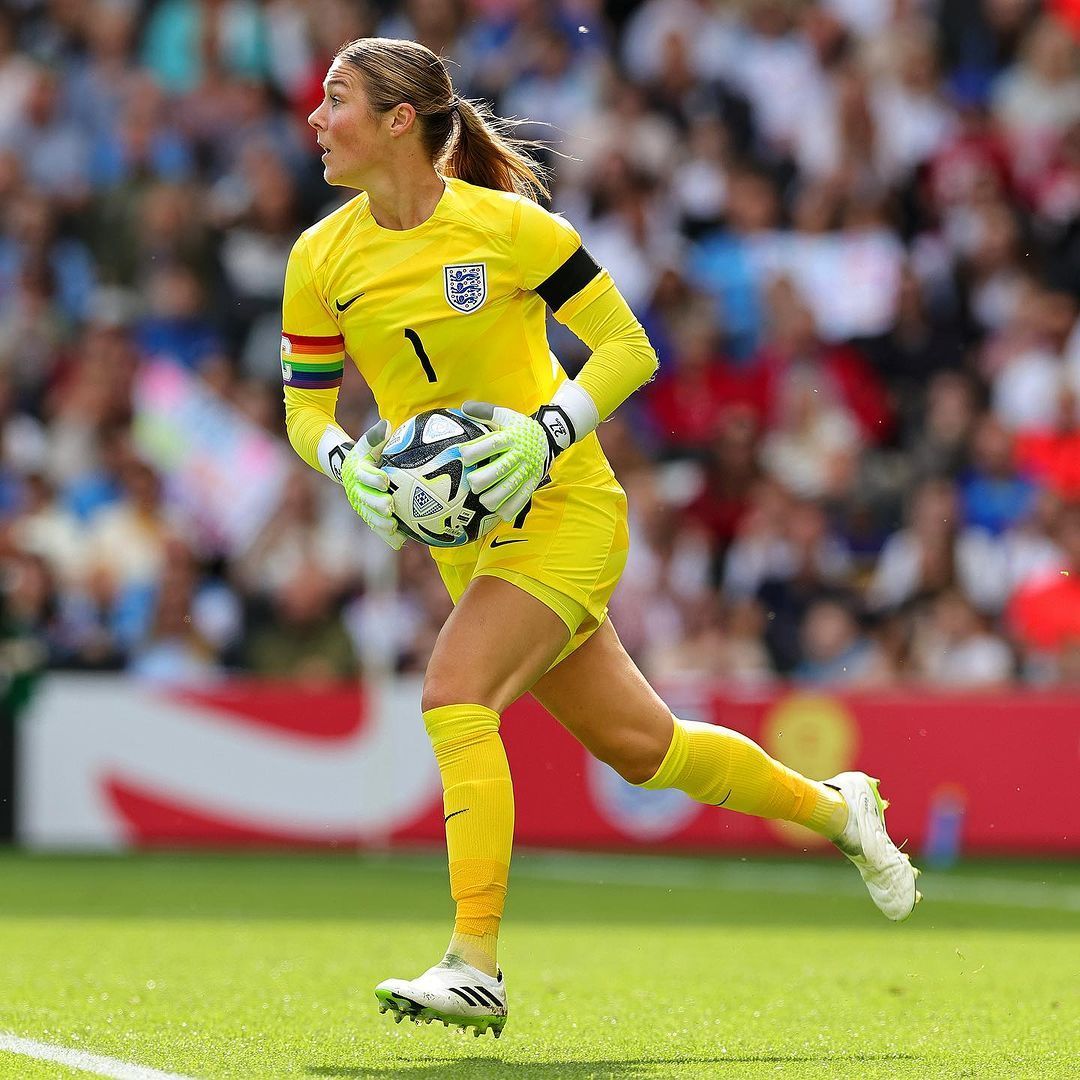 best female football players