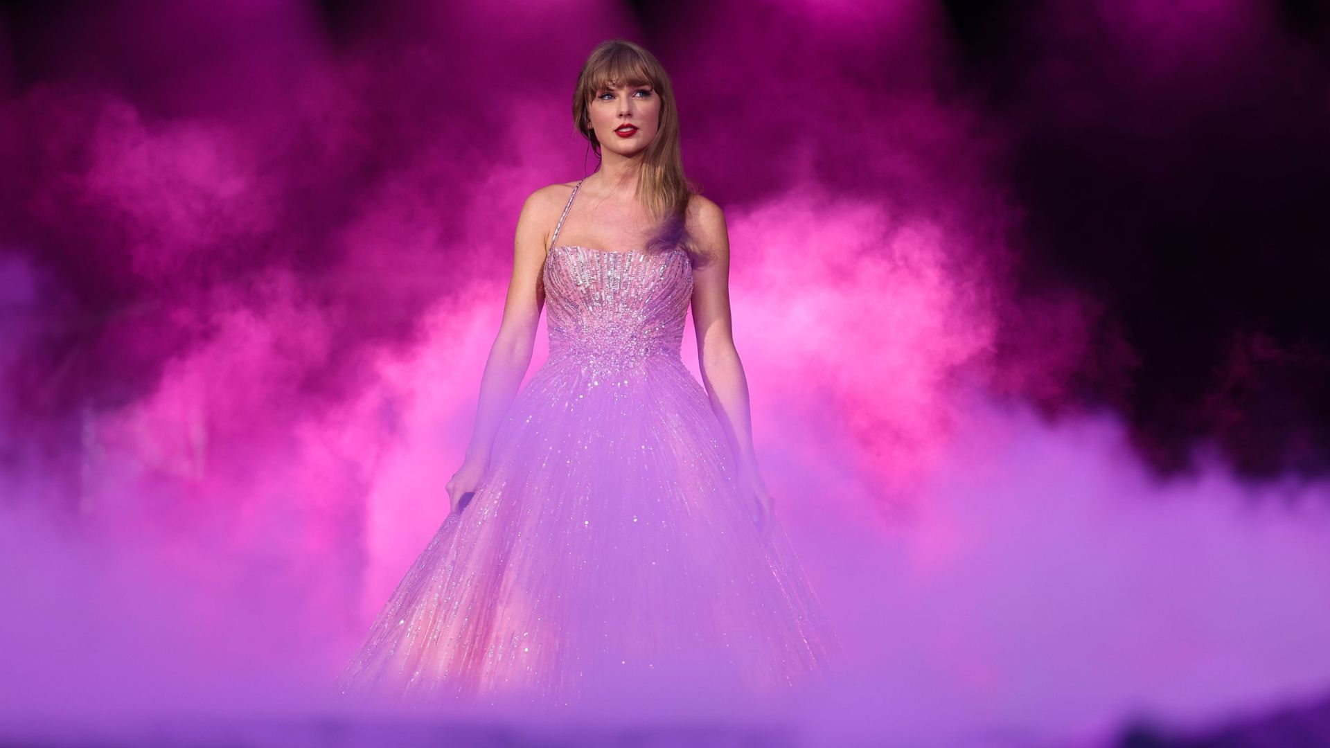 Taylor Swift Announces "The Life Of A Showgirl"—Get Ready To Pre Order Now! - fxge9qf