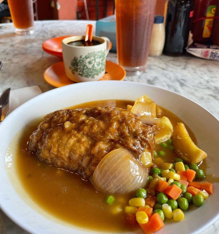 oldest restaurants in malaysia kl selangor penang hainanese chicken chop yut kee