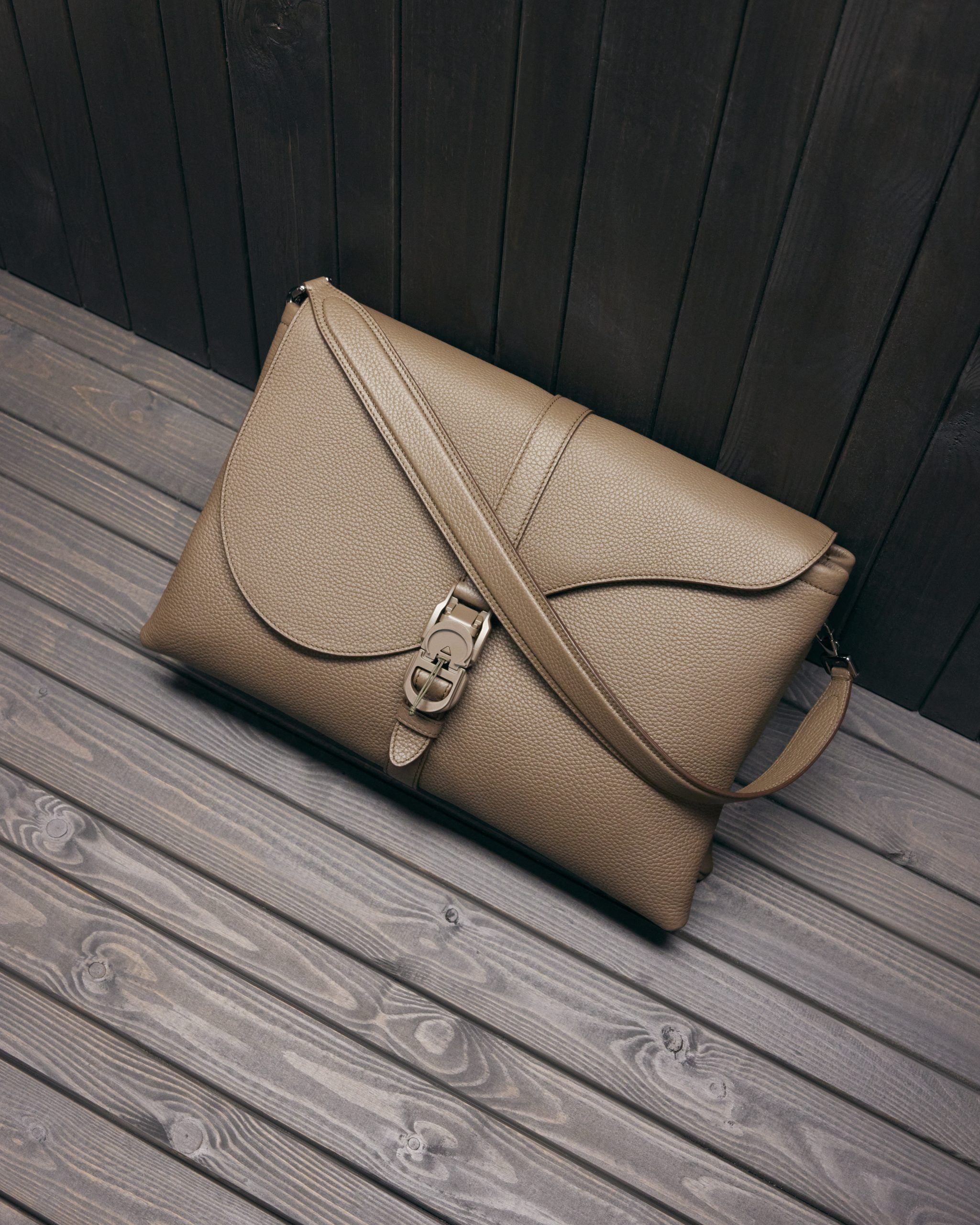 Dior - Dior Boxy Bag with Strap Black Dior Oblique Gravity Leather - Men