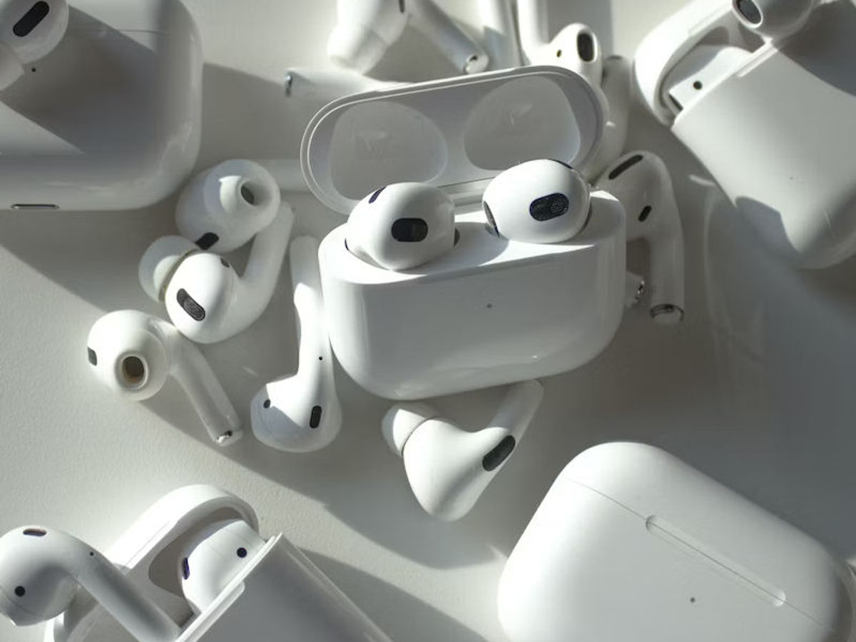 Airpods: Apple AirPods Pro with Type-C port announced: Price, new features  and more - Times of India
