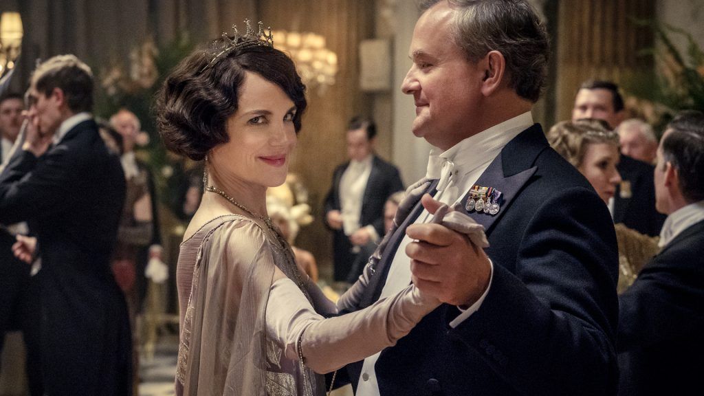 How to binge deals watch downton abbey