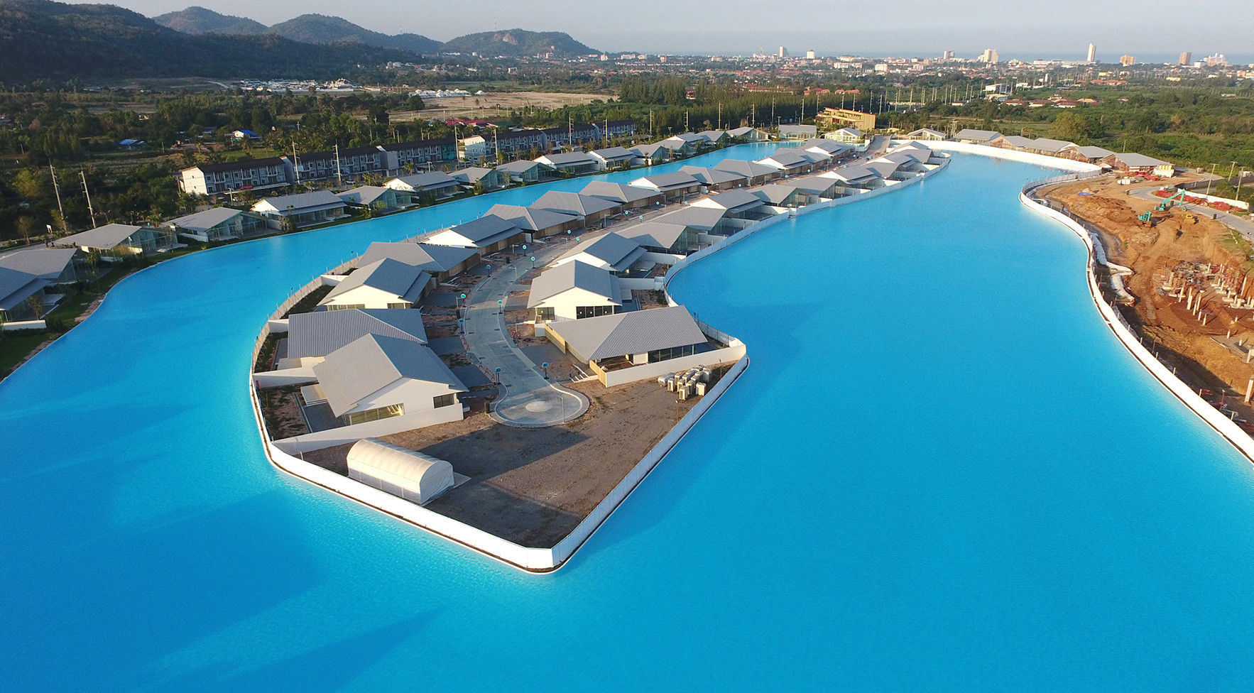 The Biggest Pools In The World That Have Made A Splash