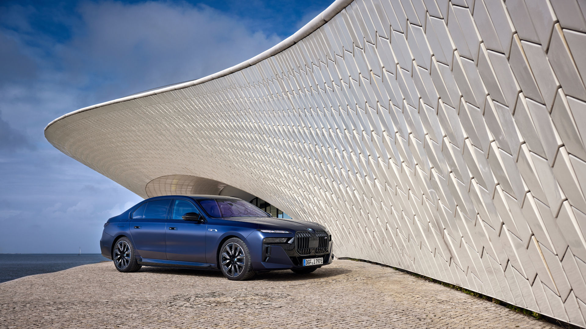 Best Electric Cars You Can Buy In Singapore In 2024: BMW i7, BYD Seal, Tesla Model 3 And More