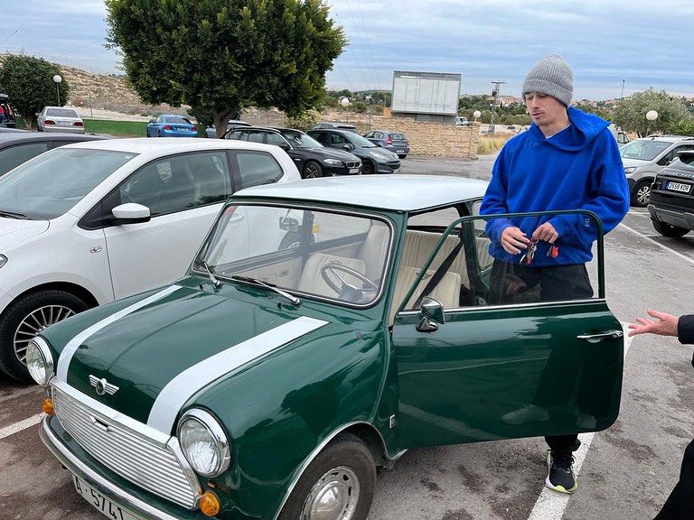 Alex de Minaur net worth
