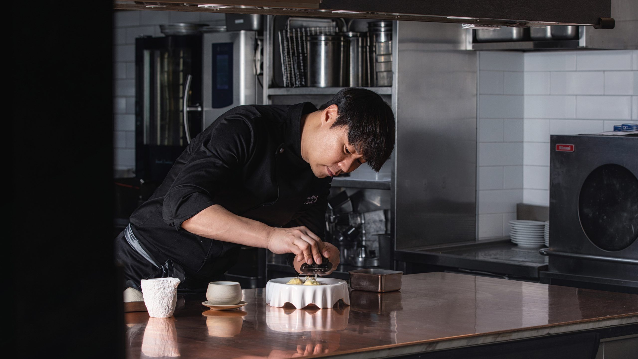 As The Temperature Rises, Make Sure You’re At Mondrian Duxton Singapore’s “Seoul Of the Party”