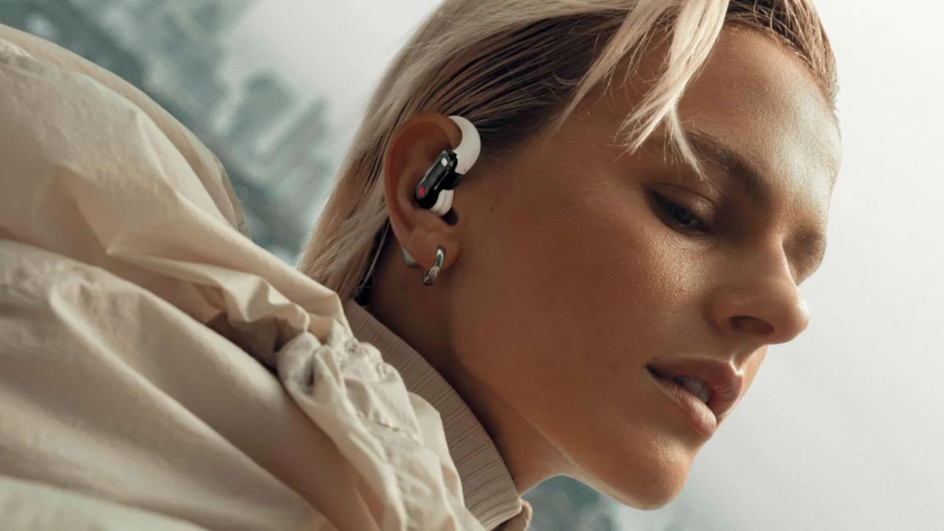 Apple AirPods 4 vs Nothing Ear Open
