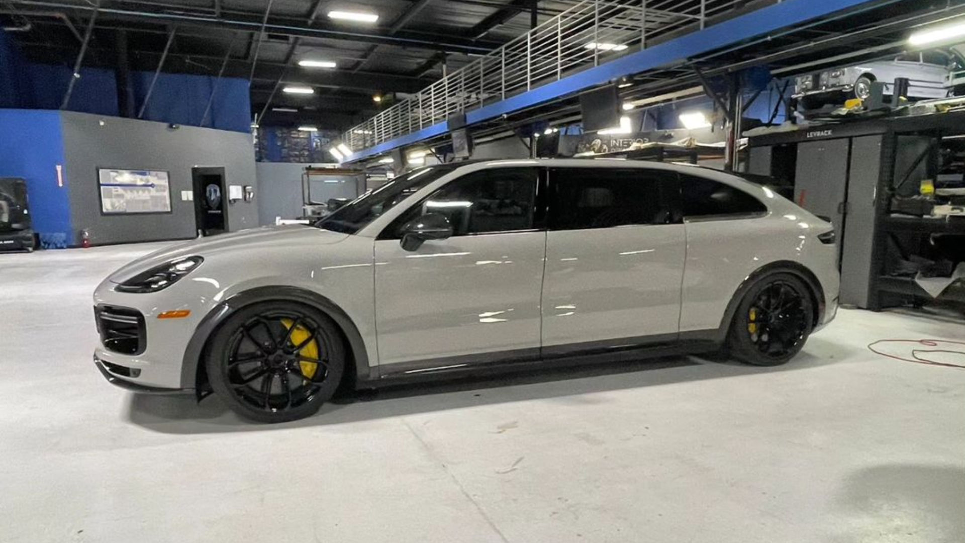 Porsche Cayenne Minivan